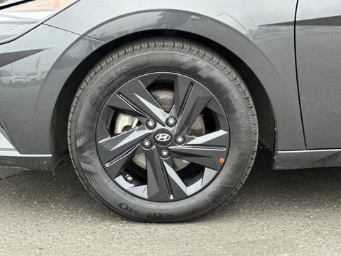 Used 2023 Hyundai Elantra SEL image 24