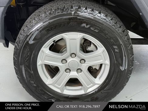 Used 2019 Jeep Wrangler Unlimited Sport S AWD/4WD image 12