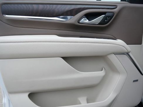 Used 2023 GMC Yukon Denali image 11