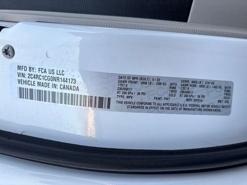 Used 2022 Chrysler Voyager LX FWD image 30