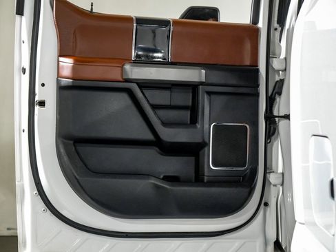 Used 2021 Ford F250 Platinum w/ FX4 Off-Road Package image 38