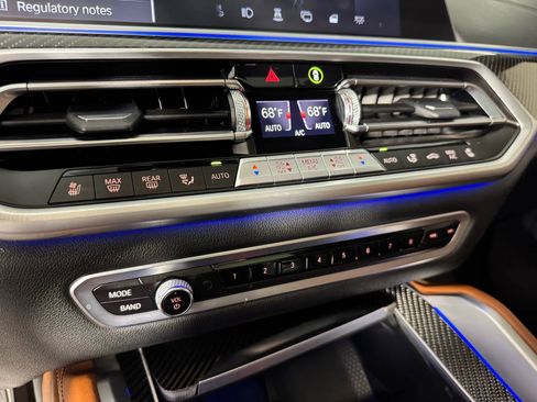 Used 2022 BMW X6 M50i w/ Executive Package image 22