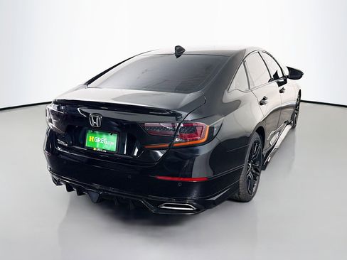 Used 2021 Honda Accord Touring image 10