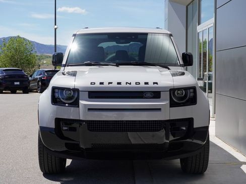 New 2026 Land Rover Defender 110 X-Dynamic SE AWD/4WD image 5