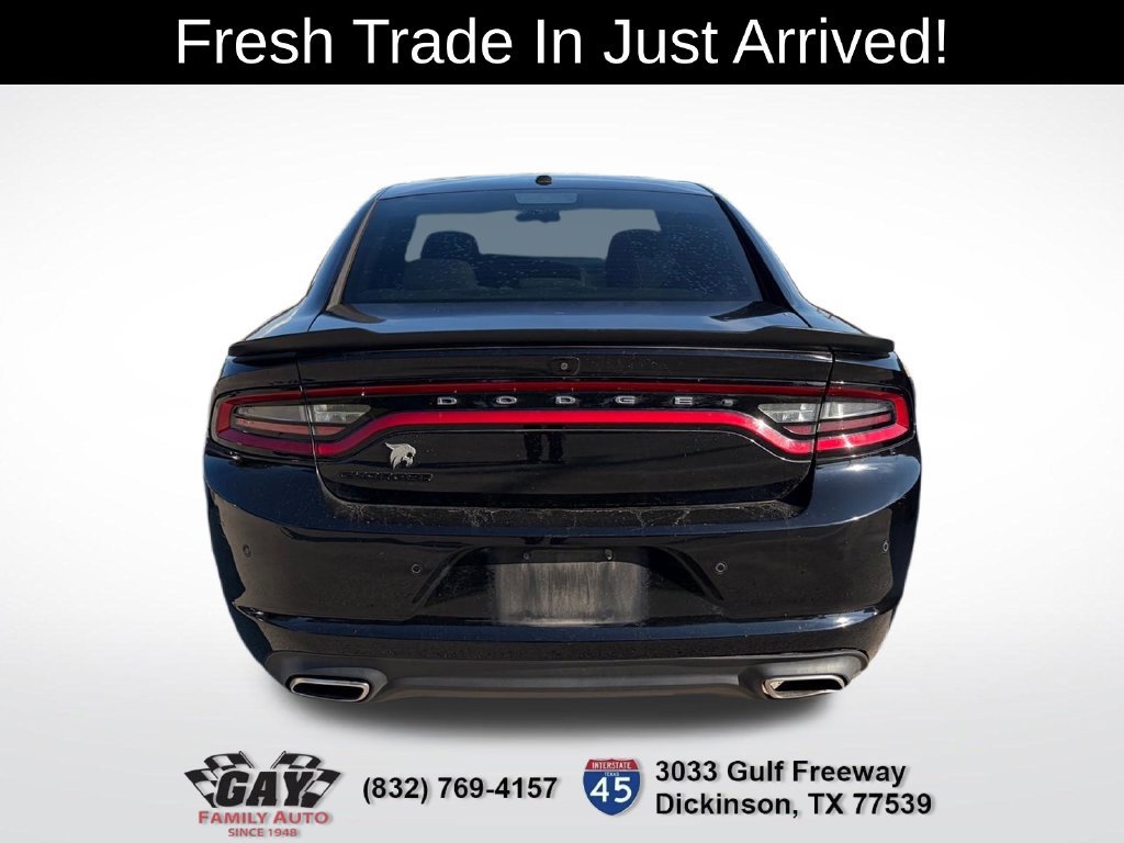 Used 2019 Dodge Charger SXT w/ Blacktop Package RWD image 8