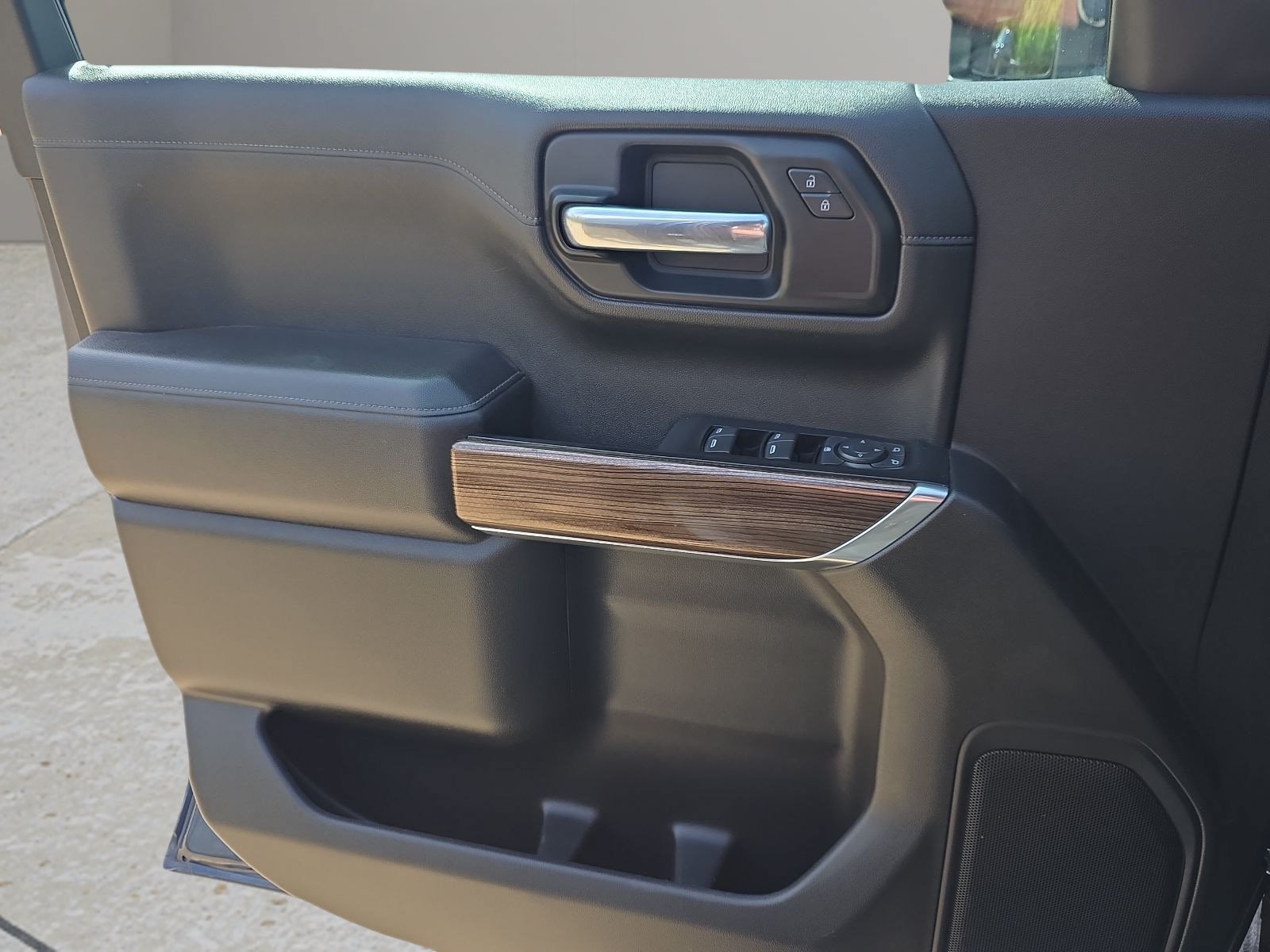Used 2020 Chevrolet Silverado 1500 LT w/ True North Edition AWD/4WD image 22