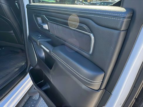 Used 2024 RAM 1500 Laramie image 19