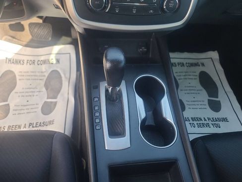 Used 2017 Nissan Altima 2.5 SR w/ Midnight Edition Package image 16