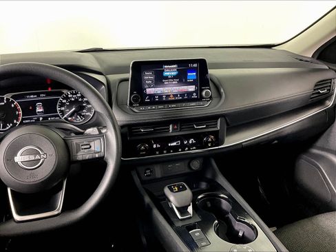 Certified 2024 Nissan Rogue SV AWD/4WD image 9