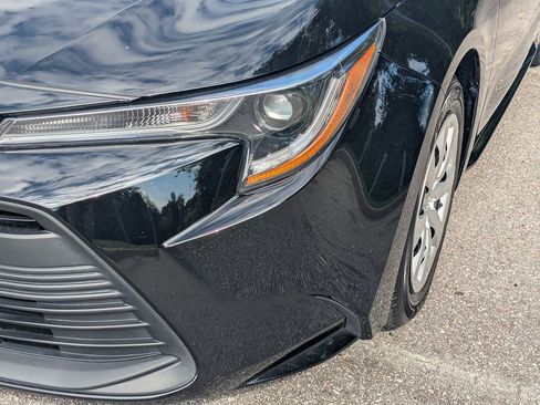 Certified 2025 Toyota Corolla LE FWD image 9