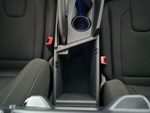 Used 2023 Hyundai Elantra SE image 32