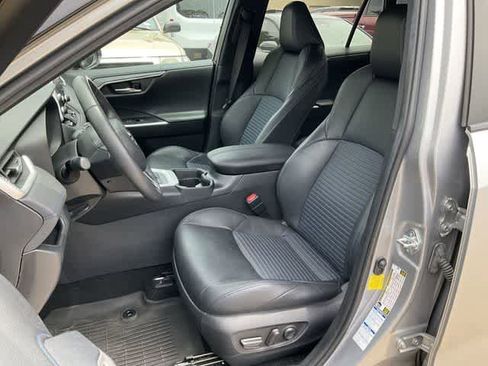 Used 2021 Toyota RAV4 XSE AWD/4WD image 12