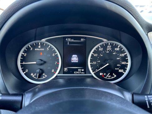 Used 2018 Nissan Sentra SV image 20