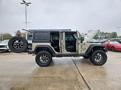 Used 2017 Jeep Wrangler Unlimited Sport w/ Quick Order Package 24S image 12