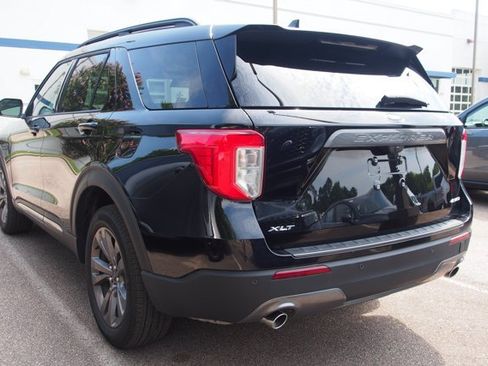Certified 2024 Ford Explorer XLT w/ Equipment Group 202A AWD/4WD image 5