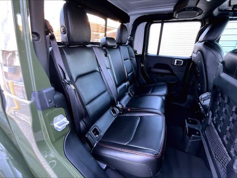 Used 2021 Jeep Gladiator Rubicon image 19