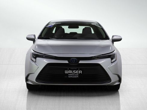 Used 2024 Toyota Corolla LE image 8