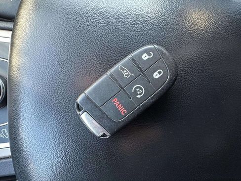 Used 2014 Jeep Grand Cherokee Limited image 40