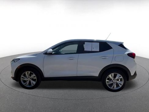 Used 2025 Buick Encore GX Preferred FWD image 9
