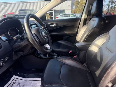 Used 2018 Jeep Compass Limited w/ Navigation Group image 9