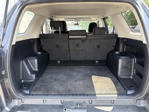 Used 2010 Toyota 4Runner 4WD image 4