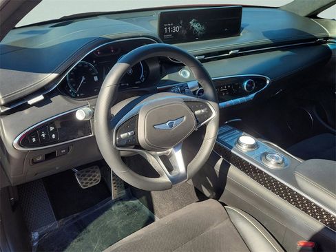 Used 2022 Genesis GV70 3.5T Sport w/ Sport Prestige Package image 19
