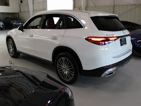 Used 2023 Mercedes-Benz GLC 300 4MATIC w/ Pinnacle Trim Package image 46