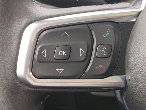 Used 2025 Jeep Wrangler Unlimited Sahara AWD/4WD image 26