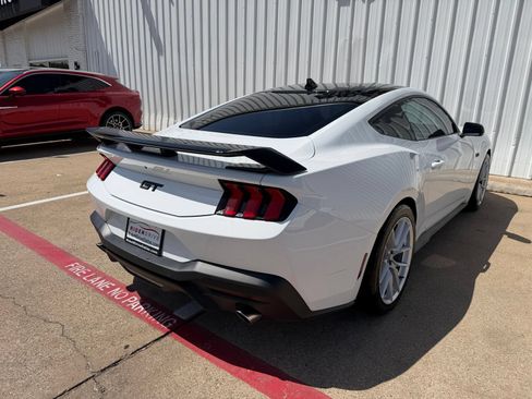 Used 2024 Ford Mustang GT Premium w/ GT Performance Package RWD image 7