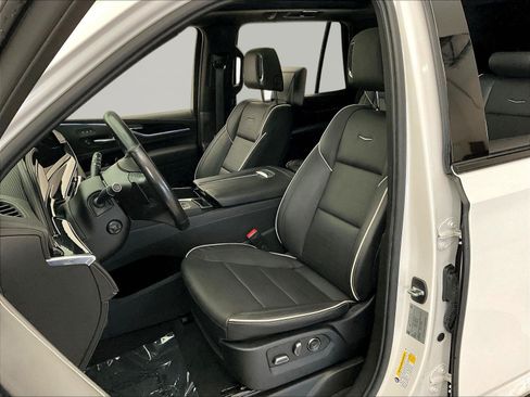 Used 2021 Cadillac Escalade Sport AWD/4WD image 21