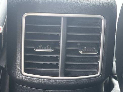 Used 2024 Kia Sportage EX FWD image 17