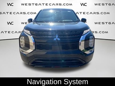 Used 2023 Mitsubishi Outlander SE Black Edition FWD image 2
