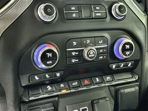 Used 2022 GMC Sierra 1500 SLT image 21