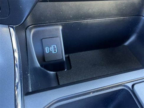 Used 2022 Ford F150 XLT w/ Equipment Group 302A High image 33