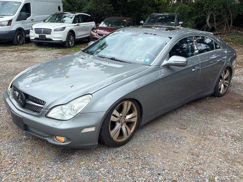 Used 2010 Mercedes-Benz CLS 550 image 1