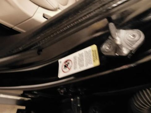 Used 2017 Jaguar F-PACE Prestige image 35