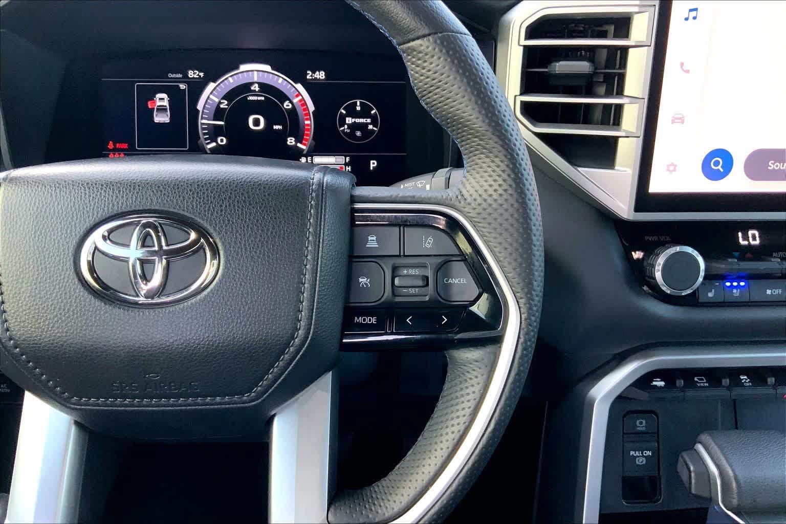 Used 2025 Toyota Tundra Platinum AWD/4WD image 25