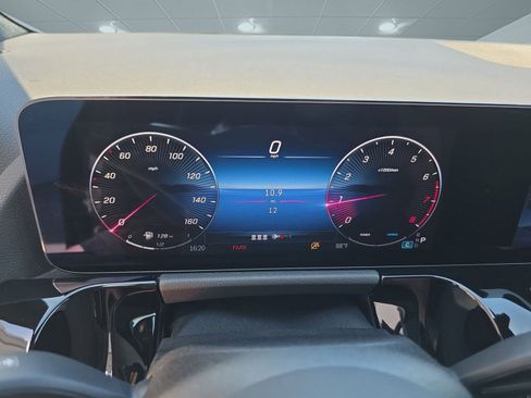 New 2025 Mercedes-Benz GLA 250 image 20