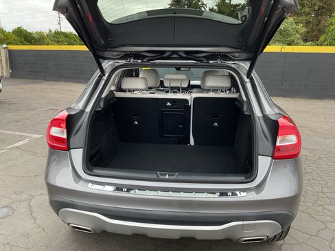 Used 2019 Mercedes-Benz GLA 250 image 26