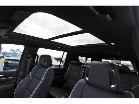 Certified 2024 Cadillac Escalade ESV Premium Luxury w/ LPO, Floor Liner Package image 29