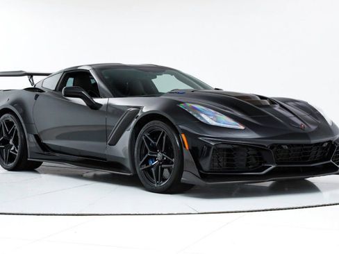 Used 2019 Chevrolet Corvette ZR1 image 2