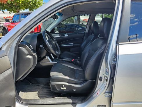 Used 2012 Subaru Forester 2.5X Premium w/ All-Weather Pkg AWD/4WD image 14
