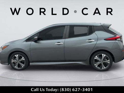 Used 2020 Nissan Leaf SV w/ SV Technology Package FWD image 5