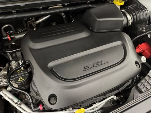 Used 2020 Chrysler Pacifica Limited FWD image 68