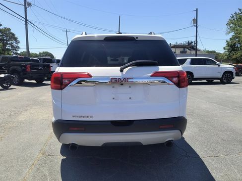 Used 2018 GMC Acadia SLT FWD image 4