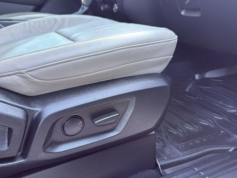 Used 2019 Ford Ranger Lariat w/ Equipment Group 501A Mid image 25