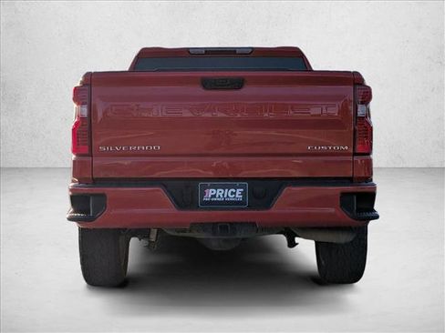 Used 2023 Chevrolet Silverado 1500 Custom image 5