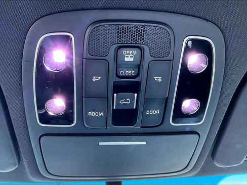 Used 2014 Kia Soul ! w/ Sun & Sound Package FWD image 27