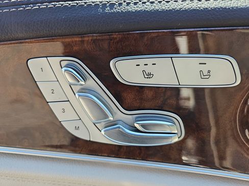 Used 2017 Mercedes-Benz E 300 image 30
