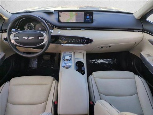 Used 2022 Genesis GV70 2.5T w/ Advanced Package image 18
